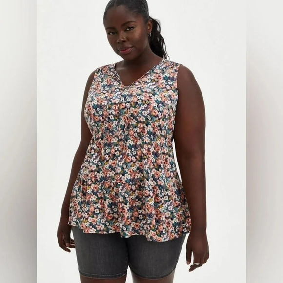 Torrid Rayon Slub Button-Front Tiered Tank, Color Floral-Multi Size 00 - Picture 1 of 15
